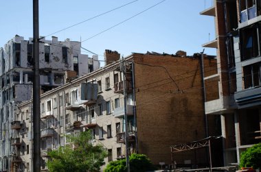 Kyiv, Ukrayna - 28 Ağustos 2025: Füze saldırısı, Kyiv şehir merkezinde hasar gören binalar