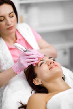 Blackhead kaldırma, Kozmetoloji Servisi, Gençleştirme Tedavi Dermatoloji Servisi