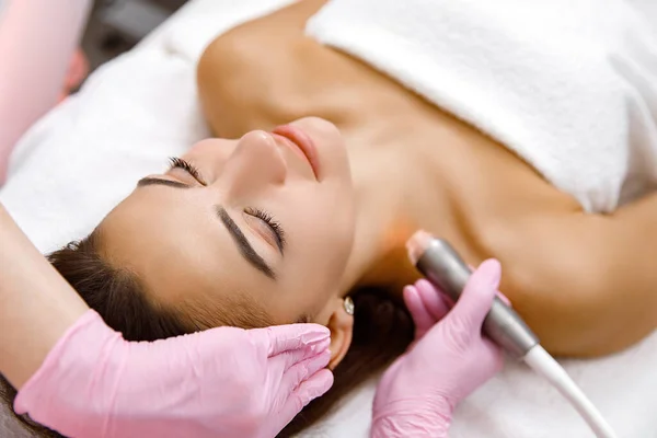Zabieg Kosmetyczny Zabieg Kosmetyczny Zdrowa Skóra Usługa Kosmetyczna Zabieg Estetyczny — Zdjęcie stockowe