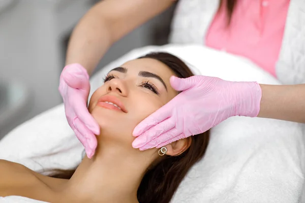 Agopuntura Facciale Servizio Cosmetologia Procedura Cosmetica Facciale Terapia Dell Acne — Foto Stock