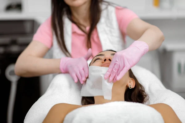 skin cleansing,Facial treatment,Skin enhancement service,cosmetic facial procedure,Acne therapy