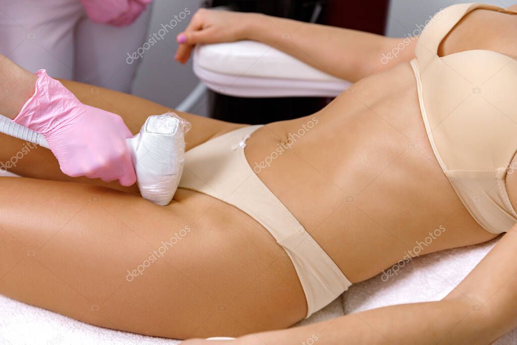 Depilazione Bikini Depilazione Intima Depilazione Zona Bikini Epilazione  Laser Bikini - Foto Stock: Foto, Immagini © elinagritsak 657526176 |  Depositphotos