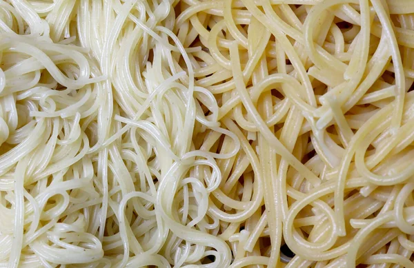 Gros Plan Des Spaghettis Cuits Emmêlés — Photo