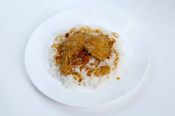 Vue Dessus Une Assiette Riz Blanc Chaud Garnie Curry Poulet — Photo