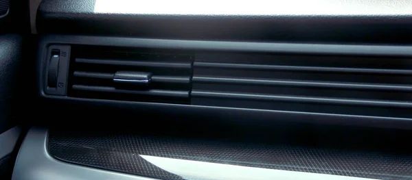 Arabanın gösterge panelini kapat, klimaya odaklan.