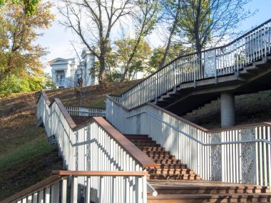 Ukrayna 'nın Kyiv şehrinde. Tarihi mimari ve manzara manzaraları, Kyiv 'in doğası. Peizazhna Sokağı.