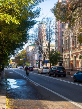 Güneşli bir günde Ukrayna 'nın başkenti Kiev' de. Tarihi mimari ve manzara manzaraları, Kyiv 'in doğası, sonbahar.