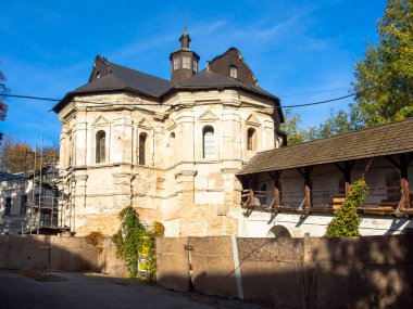 Kyiv Pechersk Lavra, Kyiv, Ukrayna 'daki tapınaklar. Güneşli bir gün. Tarihi ve kültürel rezerv, tarihi mimari, Kyiv şehir merkezi.. 