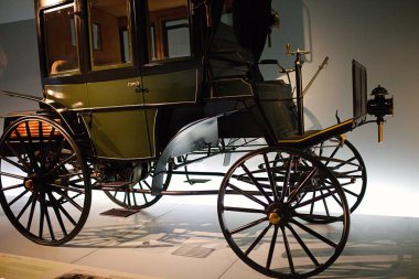 STUTTGART, GERMANY - 23, 2024 Mercedes-Benz Müzesi, Stuttgart, Almanya