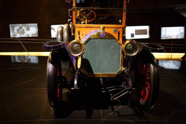 STUTTGART, GERMANY - 23, 2024 Mercedes-Benz Müzesi, Stuttgart, Almanya