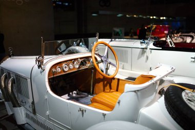 STUTTGART, GERMANY - 23, 2024 Mercedes-Benz Müzesi, Stuttgart, Almanya