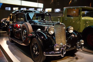 STUTTGART, GERMANY - 23, 2024 Mercedes-Benz Müzesi, Stuttgart, Almanya