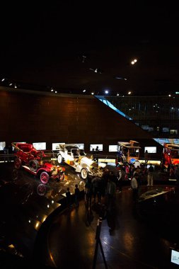 STUTTGART, GERMANY - 23, 2024 Mercedes-Benz Müzesi, Stuttgart, Almanya