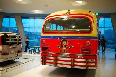 STUTTGART, GERMANY - 23, 2024 Mercedes-Benz Müzesi, Stuttgart, Almanya