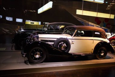 STUTTGART, GERMANY - 23, 2024 Mercedes-Benz Müzesi, Stuttgart, Almanya