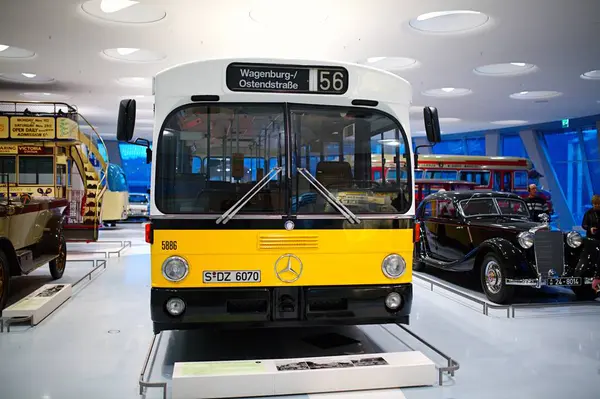 STUTTGART, GERMANY - 23, 2024 Mercedes-Benz Müzesi, Stuttgart, Almanya