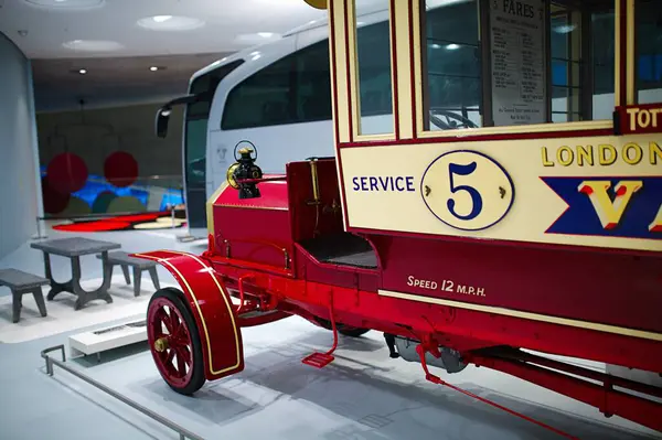 STUTTGART, GERMANY - 23, 2024 Mercedes-Benz Müzesi, Stuttgart, Almanya