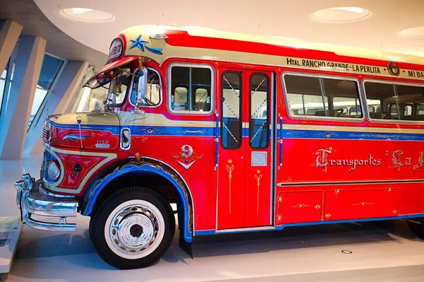 STUTTGART, GERMANY - 23, 2024 Mercedes-Benz Müzesi, Stuttgart, Almanya