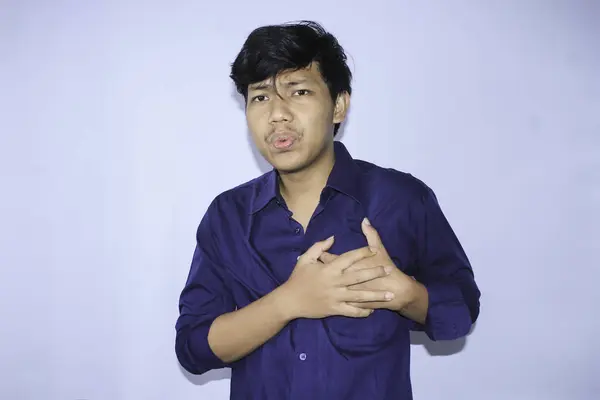 Coração Atacado Asiático Jovem Homem Relaxante Respiração Aslo Inalar Exalar — Fotografia de Stock