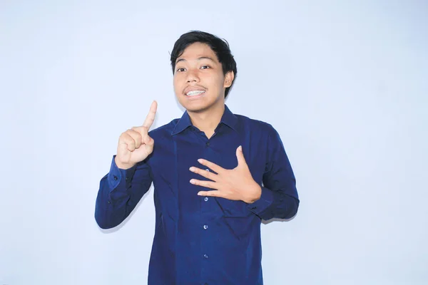 Dankbarer Asiatischer Geschäftsmann Lächelt Nach Herzinfarkt Show Präsentiert Geste Mit — Stockfoto