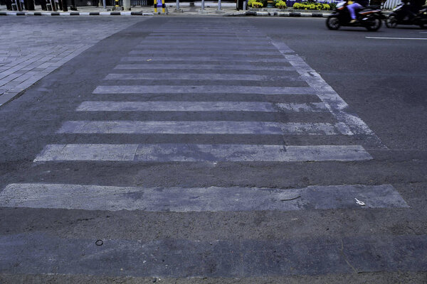 зебра крест с мотоциклом