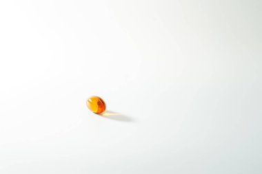 Yumuşak jel, yağ dolu kapsülleri kapatın, besin maddelerini sunmaya elverişli: balık yağı, omega 3, omega 6, omega 9, A vitamini, D vitamini, D3 vitamini, E vitamini, akşam çuha yağı,