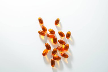 Yumuşak jel, yağ dolu kapsülleri kapatın, besin maddelerini sunmaya elverişli: balık yağı, omega 3, omega 6, omega 9, A vitamini, D vitamini, D3 vitamini, E vitamini, akşam çuha yağı,