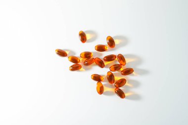 Yumuşak jel, yağ dolu kapsülleri kapatın, besin maddelerini sunmaya elverişli: balık yağı, omega 3, omega 6, omega 9, A vitamini, D vitamini, D3 vitamini, E vitamini, akşam çuha yağı,