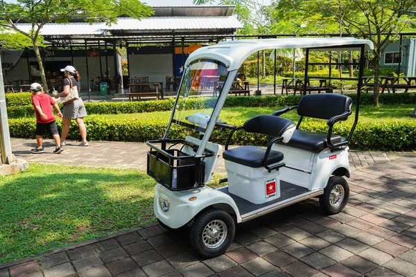 stock image Jakarta, Indonesia, August 17, 2022, electric cars, electric motorcycles, electric scooters, parked in a city park.