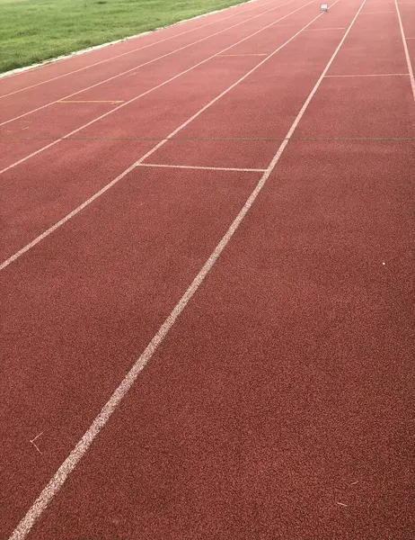 Spor pisti açık hava stadyumu.