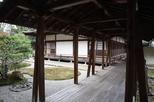 Japonya, Kyoto 'daki Daigoji Tapınağı Sanbo-in' in içinde.