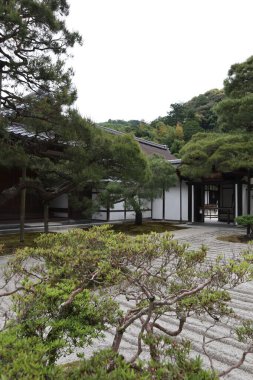 Japonya 'nın Kyoto kentindeki Ginkakuji Tapınağı' ndaki Japon taş bahçesi.
