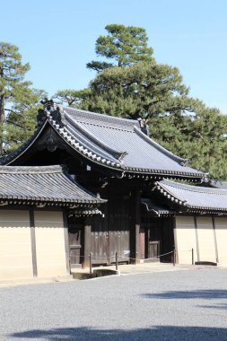 Kyoto, Japonya 'daki Kyoto İmparatorluk Sarayı' nın Kogo-mon Kapısı