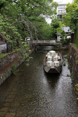 Takasebune Kyoto, Japonya Takase Nehri 'nde.