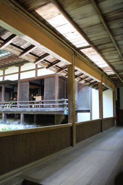 Otsu, Shiga, Japonya 'daki Enman-in Tapınağı' nın içinde.