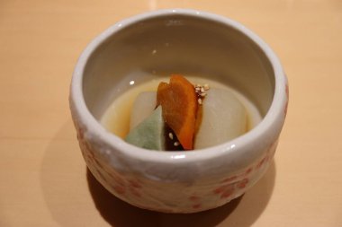 Japon mutfağı aperatifi haşlanmış sebze