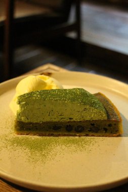 Japonya, Kyoto 'da kibrit kremalı tart.