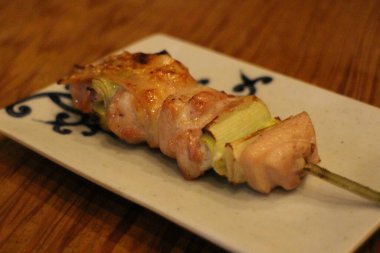 Yakitori: Japonya 'nın Kyoto kentinde Negima (tavuk ve taze soğan)