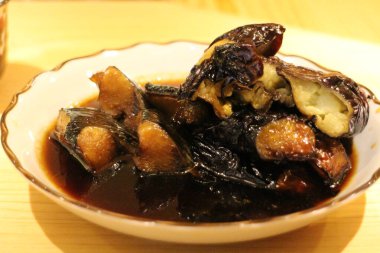 Japon mutfağı: Kyoto, Japonya 'da haşlanmış ringa balığı ve patlıcan