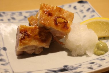 Japon mutfağı: Kyoto, Japonya 'da kurutulmuş tavuk ve rendelenmiş daikon turpu