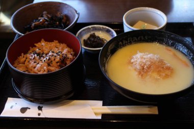 Japon mutfağı: Kyoto, Japonya 'da beyaz miso çorbası seti