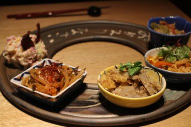 Japonya 'nın Kyoto şehrinde Obanzai (Japon mutfağının geleneksel stili)