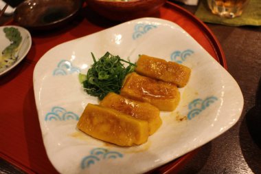 Japon mutfağı: Japonya 'nın Kyoto şehrinde Namafu (buğday glüteni)