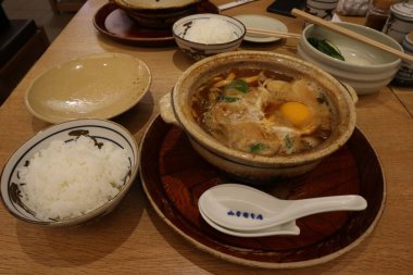 Japon mutfağı: miso nikomi udon noodles Nagoya, Japonya