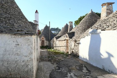 Alberobello, İtalya 'da bir sürü Trulli olan eski bir kasaba.
