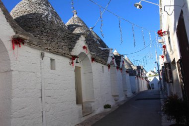Alberobello, İtalya 'da bir sürü Trulli olan eski bir kasaba.