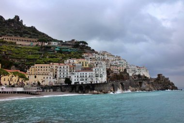 İtalya 'daki Amalfi sahili manzarası