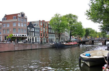 Hollanda, Amsterdam 'da kanal manzarası