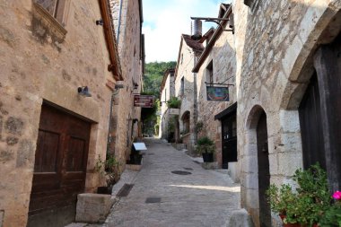 Fransa 'nın eski Saint-Cirq-Lapopie köyü