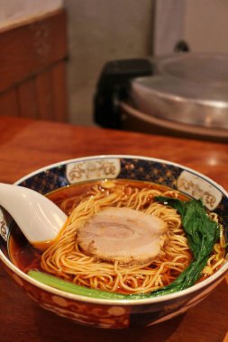 Çin mutfağı: Tokyo, Japonya 'da ekşi kırmızı erişte çorbası